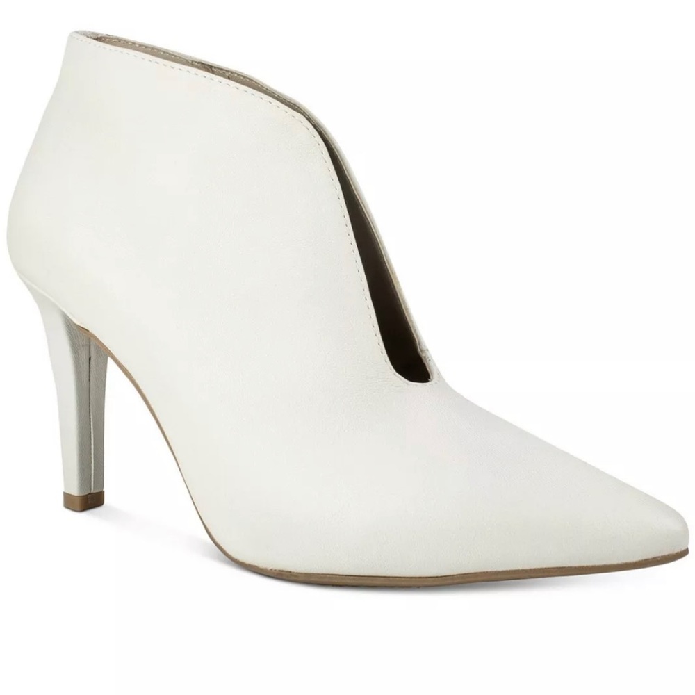 rialto maverick booties Color White Size 7.5m